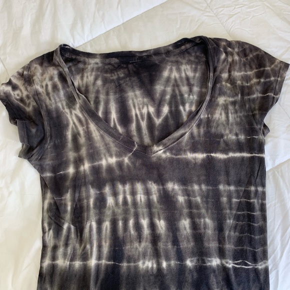 Tie Dye V Neck T-Shirt - Picture 7 of 8